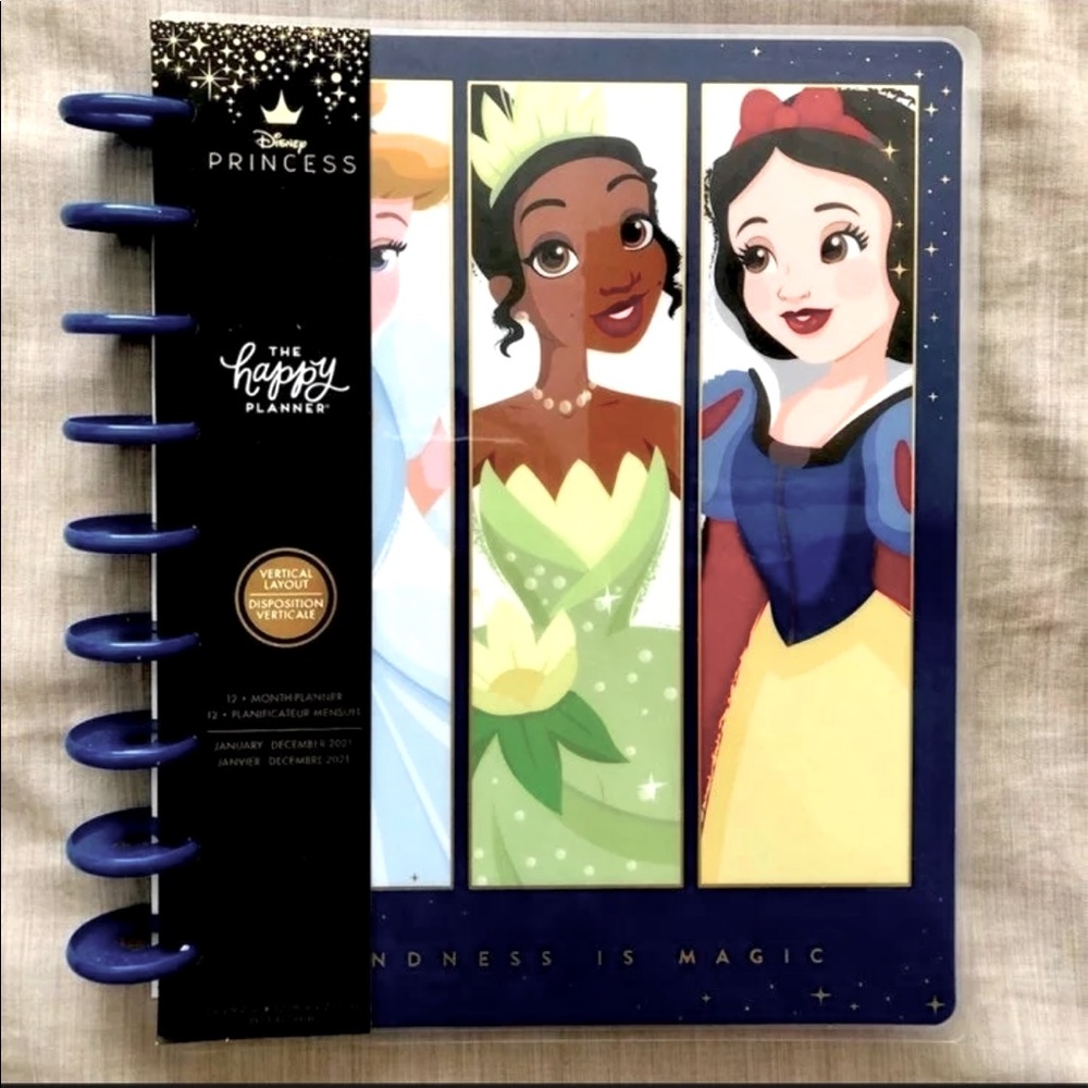 2021-22 Disney Princess Kindness Is Magic Classic Vertical Happy Planner